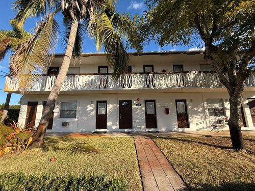 101 Se 9th St, Hallandale Beach, FL, 33009-7161 | Card Image