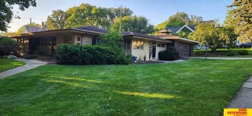 1008 Avenue G, Wisner, NE, 68791-2360 | Card Image