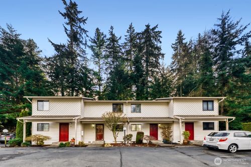 apt-10-22906 Edmonds Way, Edmonds, WA, 98020-5047 | Card Image