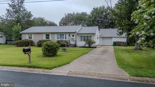 168 Bush Dr, Dover, DE, 19901-1577 | Card Image