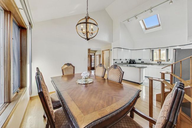 4238 N New England Ave, House other with 5 bedrooms, 3 bathrooms and 2 parking in Harwood Heights IL | Image 9