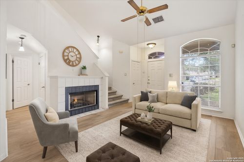 7122 Coral Spgs, San Antonio, TX, 78250-6232 | Card Image