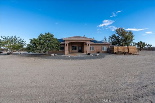 1830 Calaveras Rd, Pinon Hills, CA, 92372-9334 | Card Image