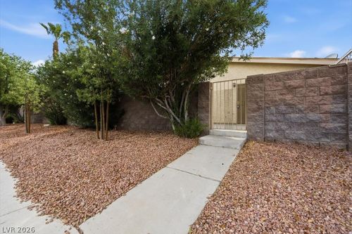 2261 Tall Pine Dr, Las Vegas, NV, 89108-3435 | Card Image