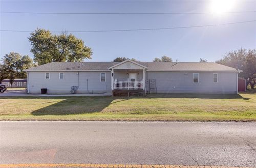 414 N Hirons, Waltonville, IL, 62984 | Card Image