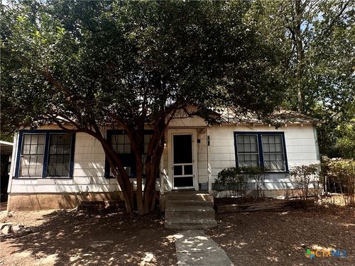 240 W Sessom Dr, San Marcos, TX, 78666-3423 | Card Image