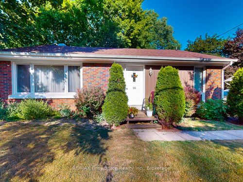 205 2nd Ave E, Owen Sound, ON, N4K2E8 | Card Image