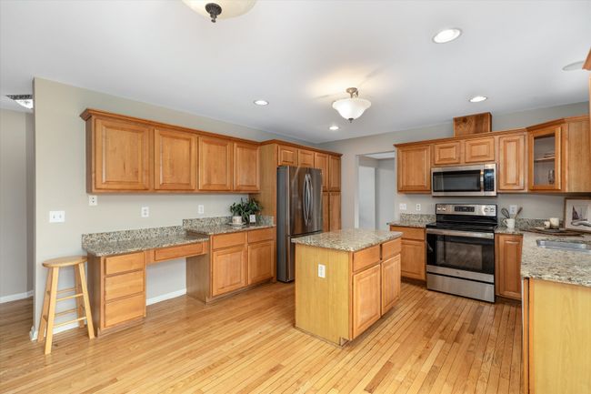 3755 Shefford Blvd, House other with 4 bedrooms, 3 bathrooms and null parking in Canton MI | Image 12