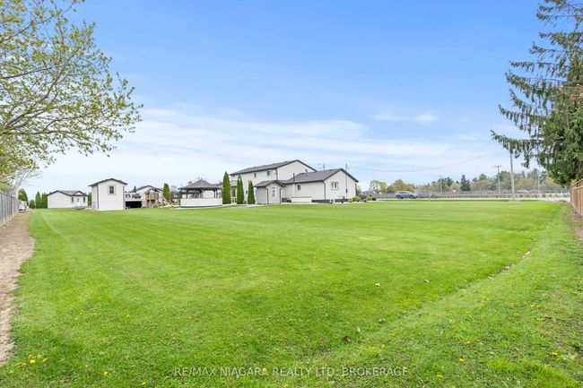 724 Line 3 Rd, House other with 4 bedrooms, 3 bathrooms and 20 parking in Niagara on the Lake ON | Image 48
