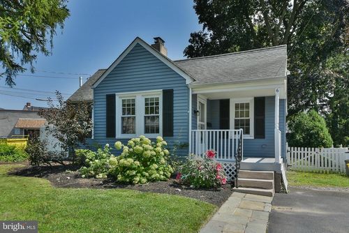 6 Grove Ave, FLOURTOWN, PA, 19031-1907 | Card Image