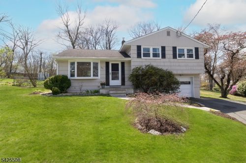 35 Sanford Dr, Randolph, NJ, 07869-2620 | Card Image