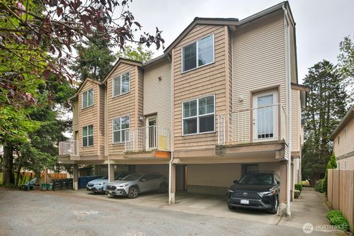apt-b-1140 N 92nd St, Seattle, WA, 98103-2804 | Card Image