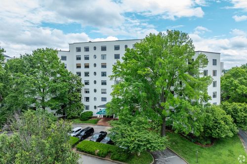 apt-22e-4505 Harding Pike, Nashville, TN, 37205-2161 | Card Image