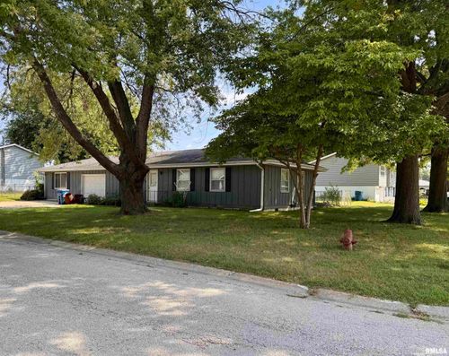 806 18th St, Port Byron, IL, 61275-9447 | Card Image