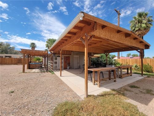 542 Bonelli Ave, Overton, NV, 89040-9033 | Card Image
