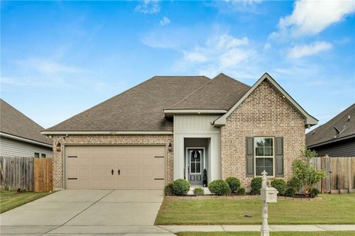 5037 Park Shore Dr, Marrero, LA, 70072-6169 | Card Image