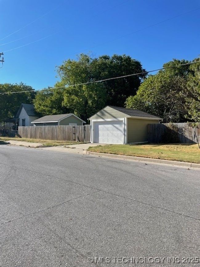 121 F St Sw, House other with 3 bedrooms, 3 bathrooms and null parking in Ardmore OK | Image 42