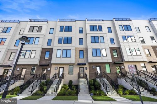 908 Laurens Aly, KING OF PRUSSIA, PA, 19406-2496 | Card Image