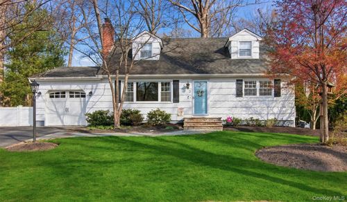 3 Triangle Dr, Setauket, NY, 11733-1431 | Card Image