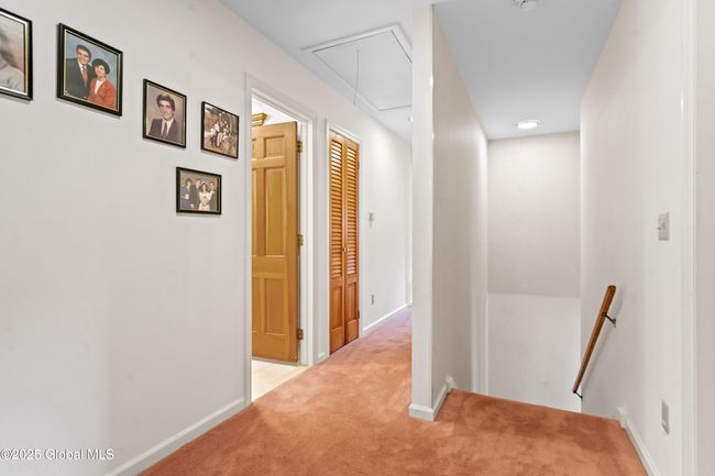 19 Tamarack Ln, House other with 4 bedrooms, 3 bathrooms and 6 parking in Schenectady NY | Image 43