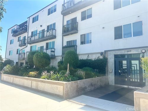 303-11442 Victory Boulevard, North Hollywood, CA, 91606 | Card Image