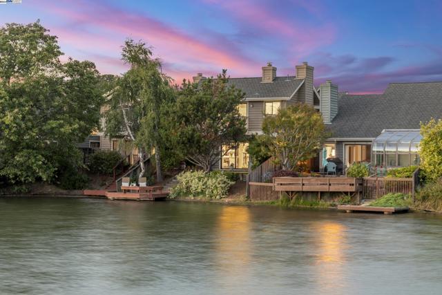 Purcell Dr, Alameda, CA 94502