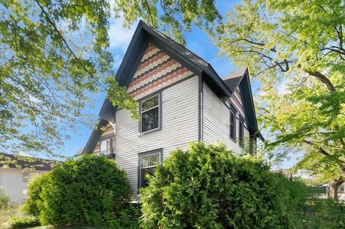 404 E Main St, Carson City, MI, 48811-9740 | Card Image