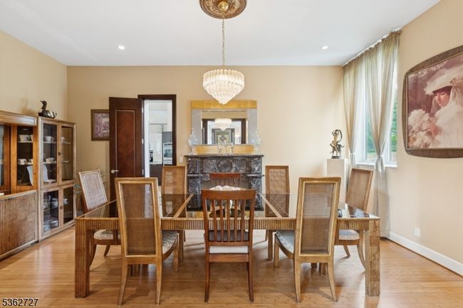 27 Mare Haven Ct, House other with 5 bedrooms, 4 bathrooms and null parking in North Brunswick NJ | Image 16