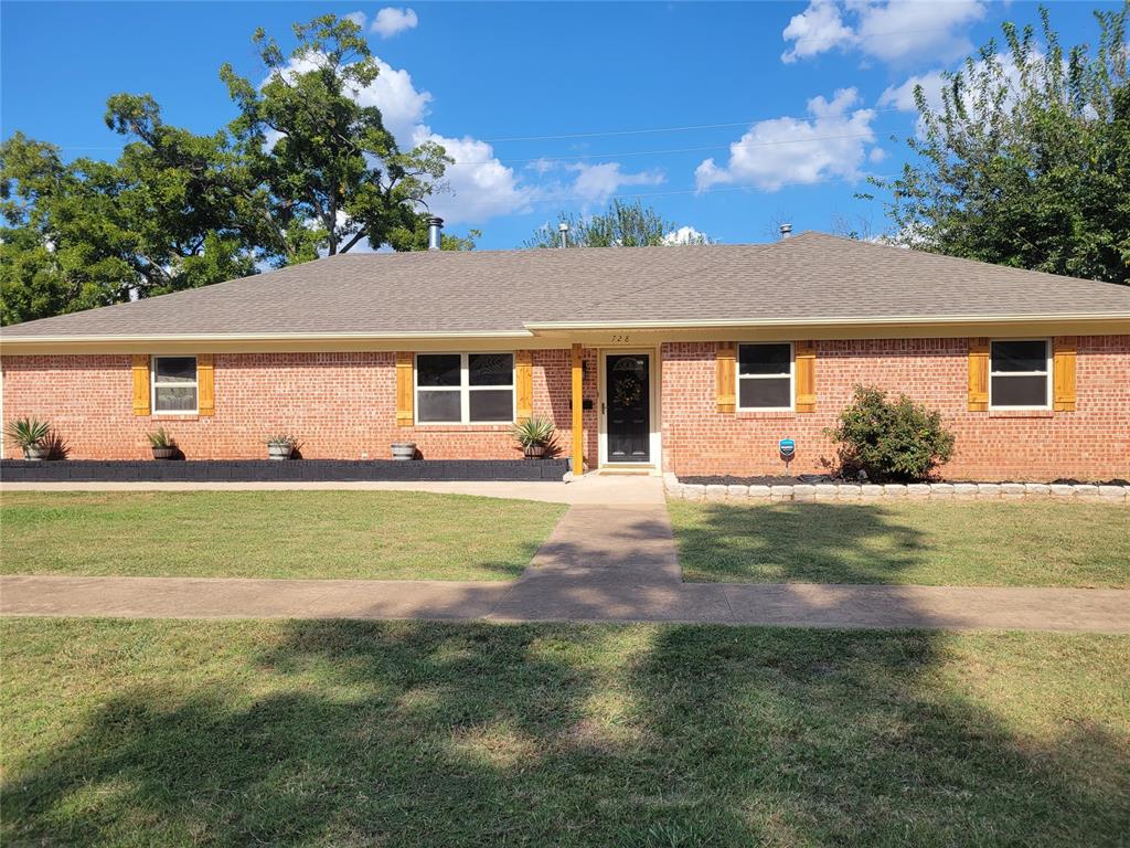 Pine St, Pauls Valley, OK 73075