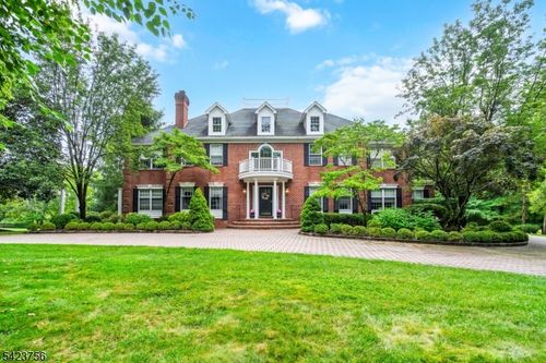 11 Baltusrol Way, Far Hills, NJ, 07931-2803 | Card Image