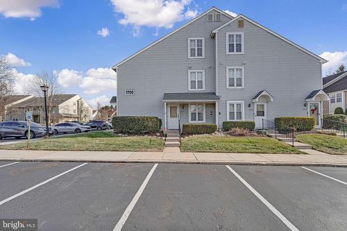 1707 Heatherstone Ct, Mount Laurel, NJ, 08054 | Card Image