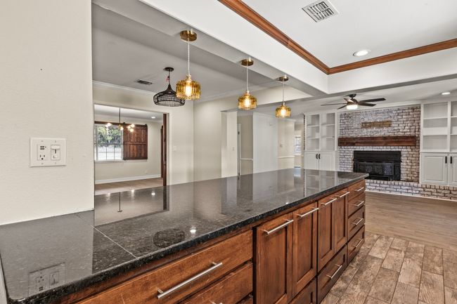 1484 County Road 3330, House other with 4 bedrooms, 3 bathrooms and null parking in Mount Pleasant TX | Image 8