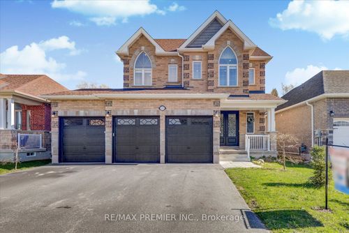 35 Bank St, Angus, ON, L0M1B5 | Card Image