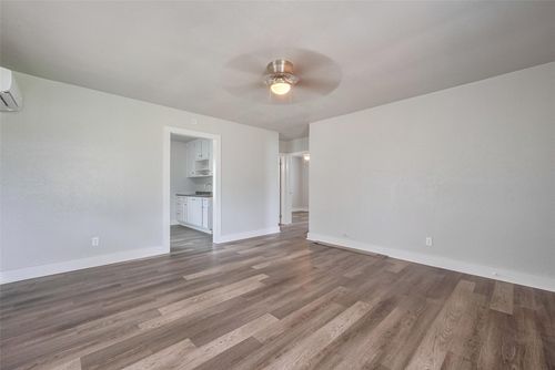 1311 Fred St, El Campo, TX, 77437-4716 | Card Image