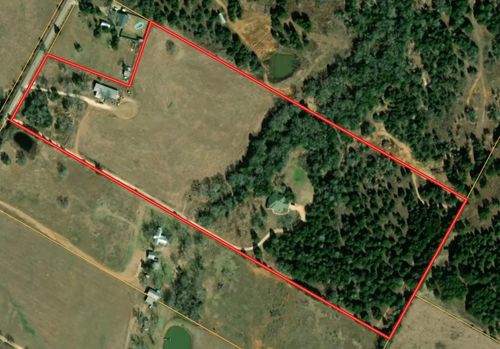 741 Knobbs Rd, McDade, TX, 78650-5174 | Card Image