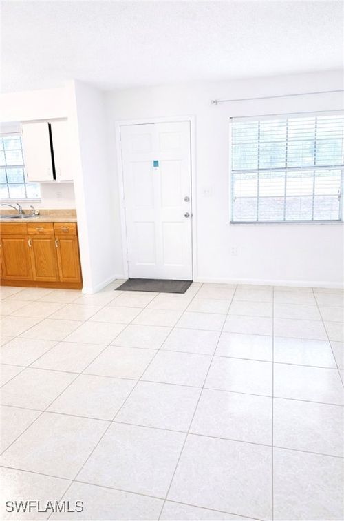 apt-f1-3325 Airport Rd N, NAPLES, FL, 34105-2826 | Card Image