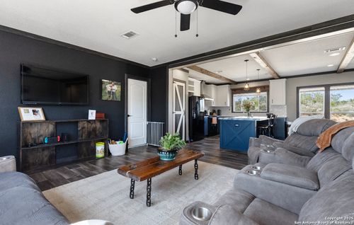 4079 State Highway 173, Bigfoot, TX, 78005-7462 | Card Image