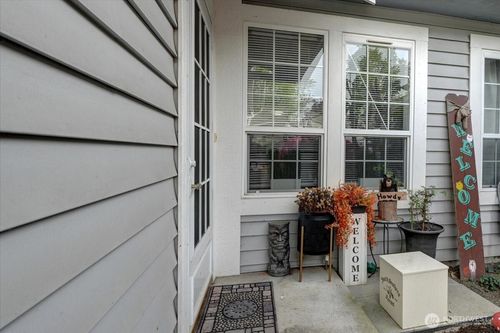 10922 62nd St E, Puyallup, WA, 98372-2740 | Card Image