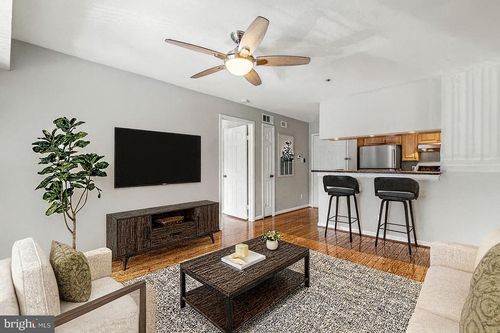 apt-2230-3315 Wyndham Cir, ALEXANDRIA, VA, 22302-4325 | Card Image
