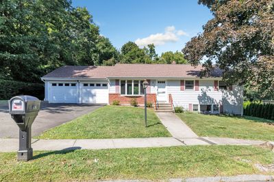 Charming Ranch in Bunnell neighborhood. | Image 1