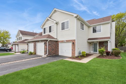 8167 Ripple Ridge Cv, Darien, IL, 60561 | Card Image