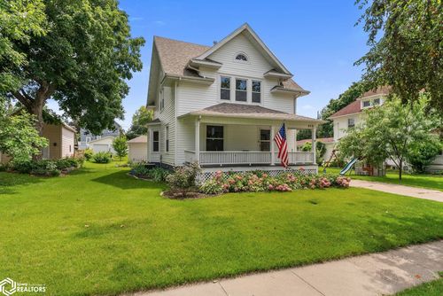 515 W Main St, Washington, IA, 52353-1625 | Card Image
