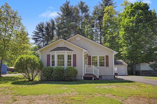 792 Ryan Rd, Northampton, MA, 01062-3438 | Card Image