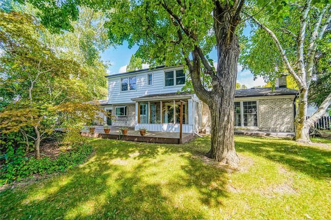 16 Laureleaf Rd, House other with 4 bedrooms, 3 bathrooms and 6 parking in Thornhill ON | Image 4