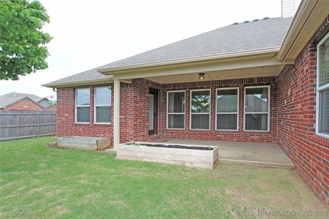 4520 S 204 Th East Ave, House other with 4 bedrooms, 2 bathrooms and null parking in Broken Arrow OK | Image 22