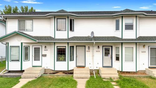 5428 45 Street, Lacombe, AB, T4L1H1 | Card Image