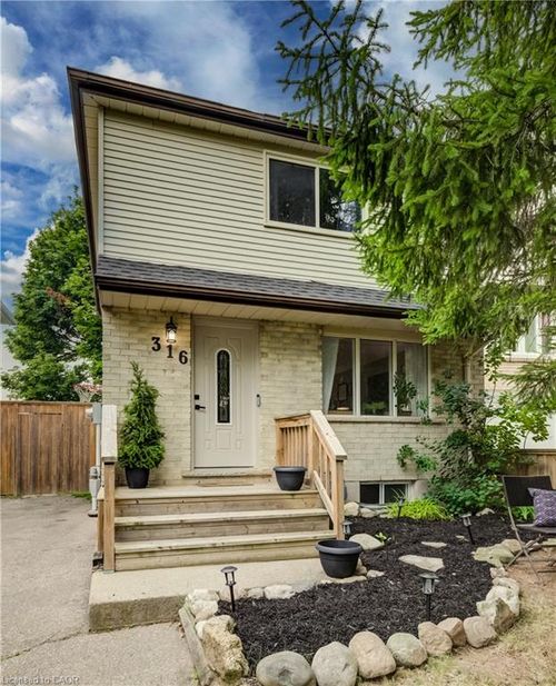316 Ristau Pl, Kitchener, ON, N2E3B2 | Card Image