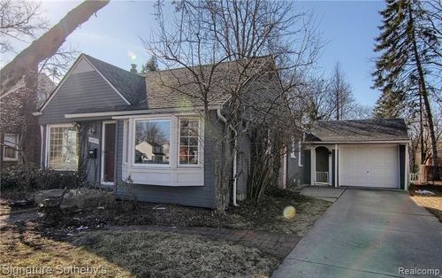 16915 Birwood Ave, Beverly Hills, MI, 48025-3239 | Card Image