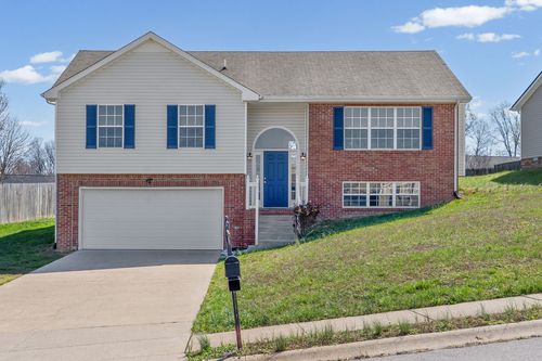 1657 Cedar Springs Ct, Clarksville, TN, 37042-1585 | Card Image