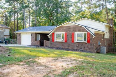 122 S Ingleside Drive, House other with 3 bedrooms, 2 bathrooms and null parking in Fayetteville NC | Image 3